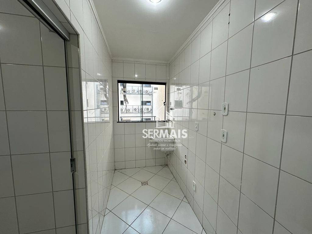 Apartamento à venda com 3 quartos, 91m² - Foto 3