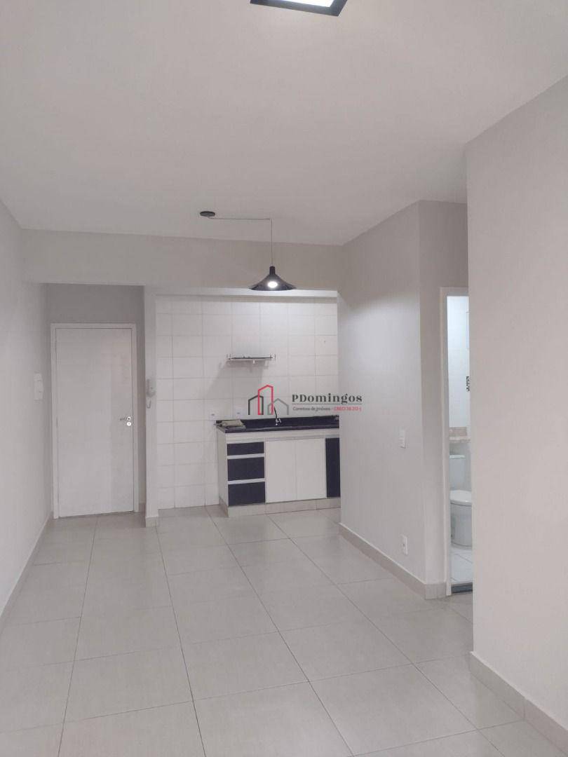 Apartamento à venda com 3 quartos, 67m² - Foto 1