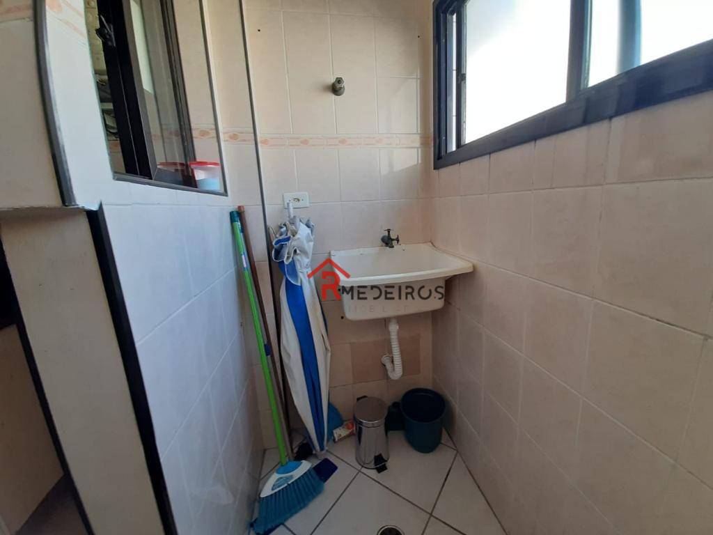 Apartamento à venda com 1 quarto, 45m² - Foto 15