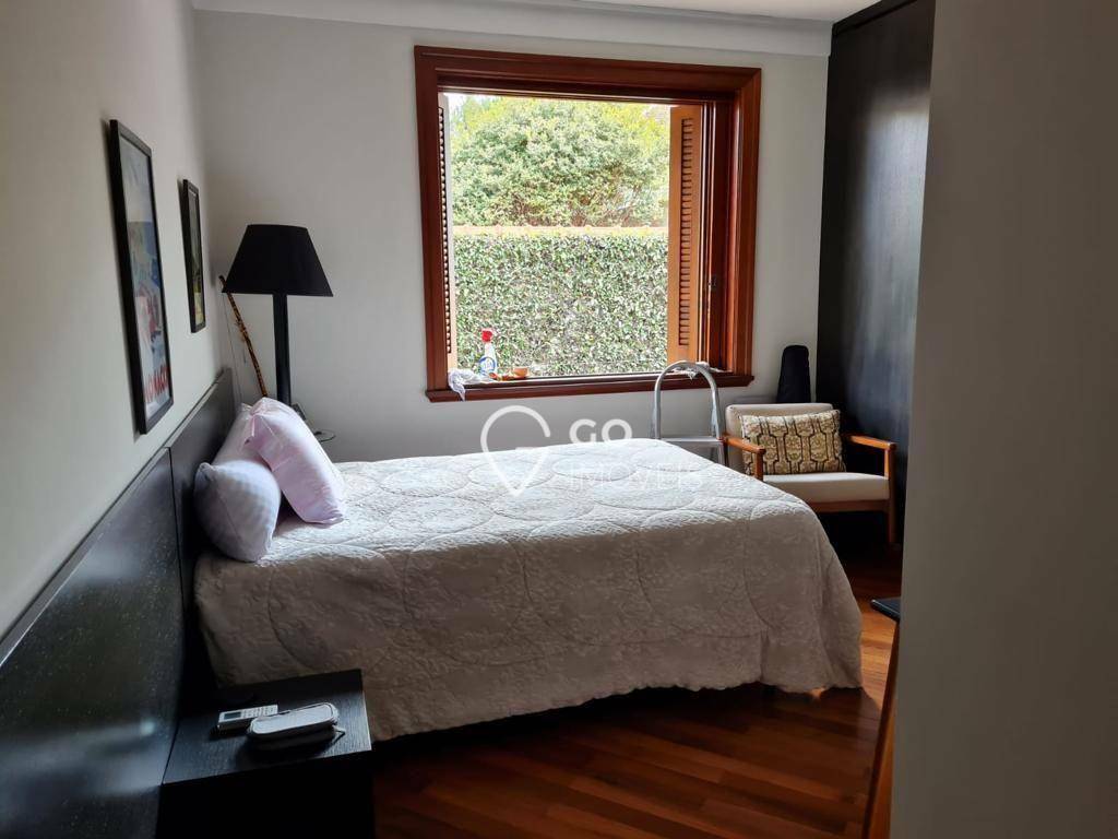 Casa para alugar com 4 quartos, 750m² - Foto 46