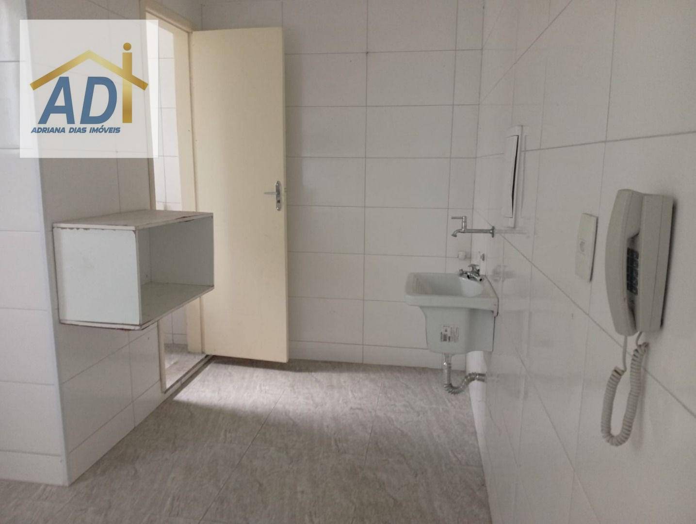 Apartamento para alugar com 2 quartos, 95m² - Foto 2