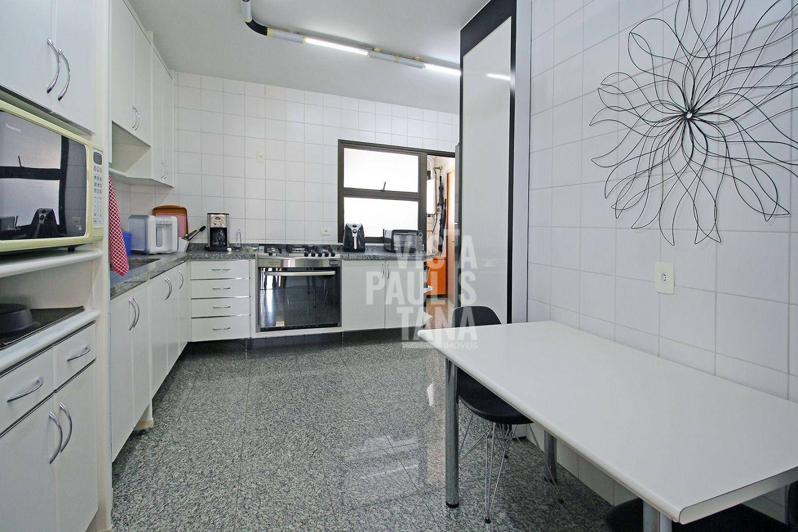 Apartamento à venda com 3 quartos, 162m² - Foto 15