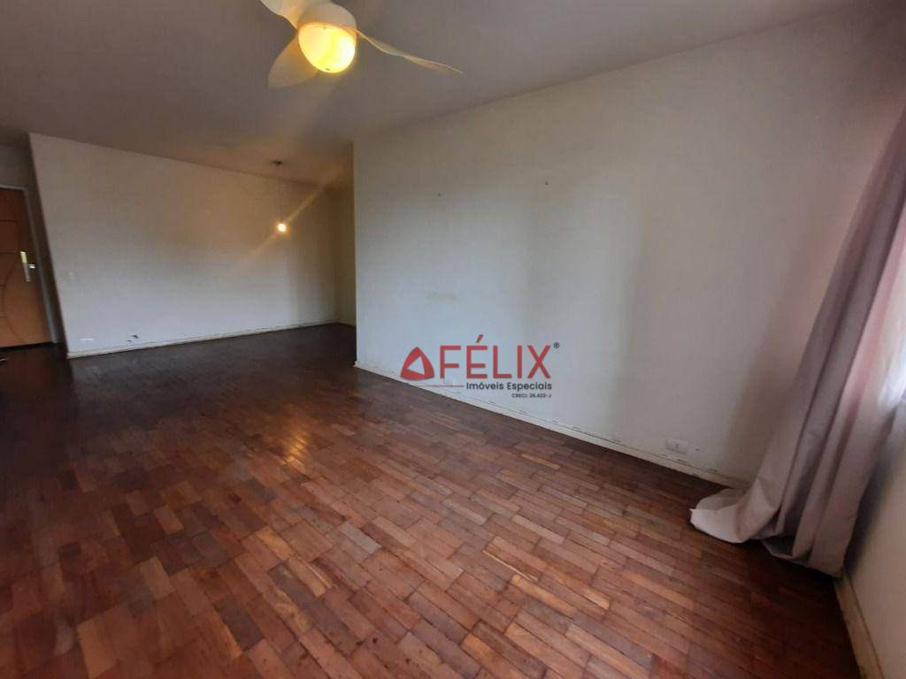 Apartamento à venda com 3 quartos, 149m² - Foto 6