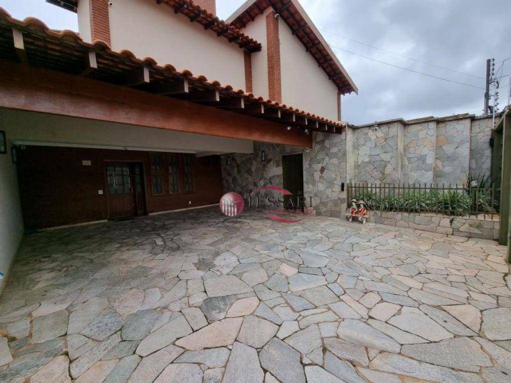 Casa à venda com 4 quartos, 580m² - Foto 5