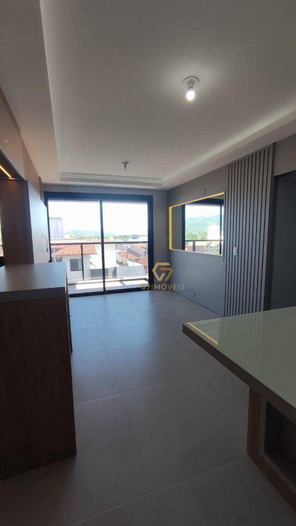 Apartamento à venda com 3 quartos, 150m² - Foto 32