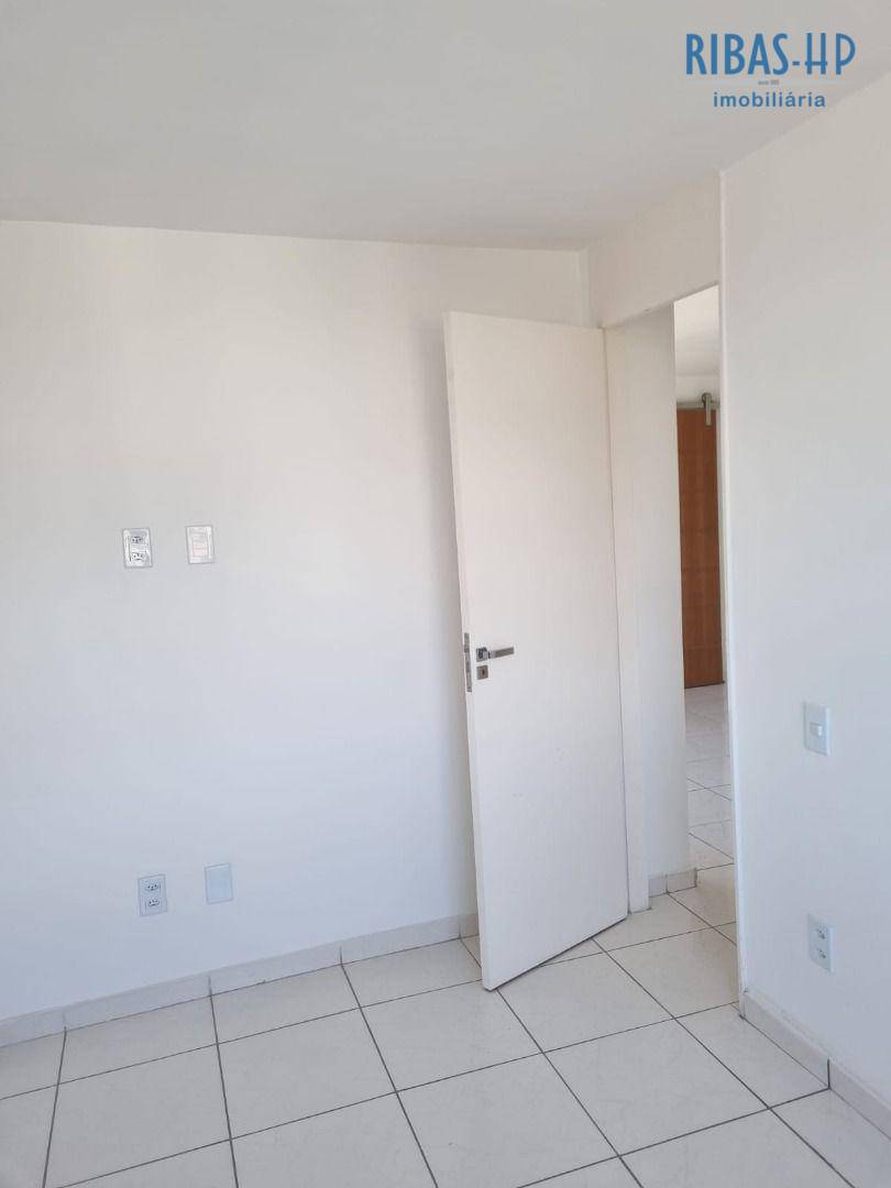 Apartamento para alugar com 2 quartos, 78m² - Foto 9