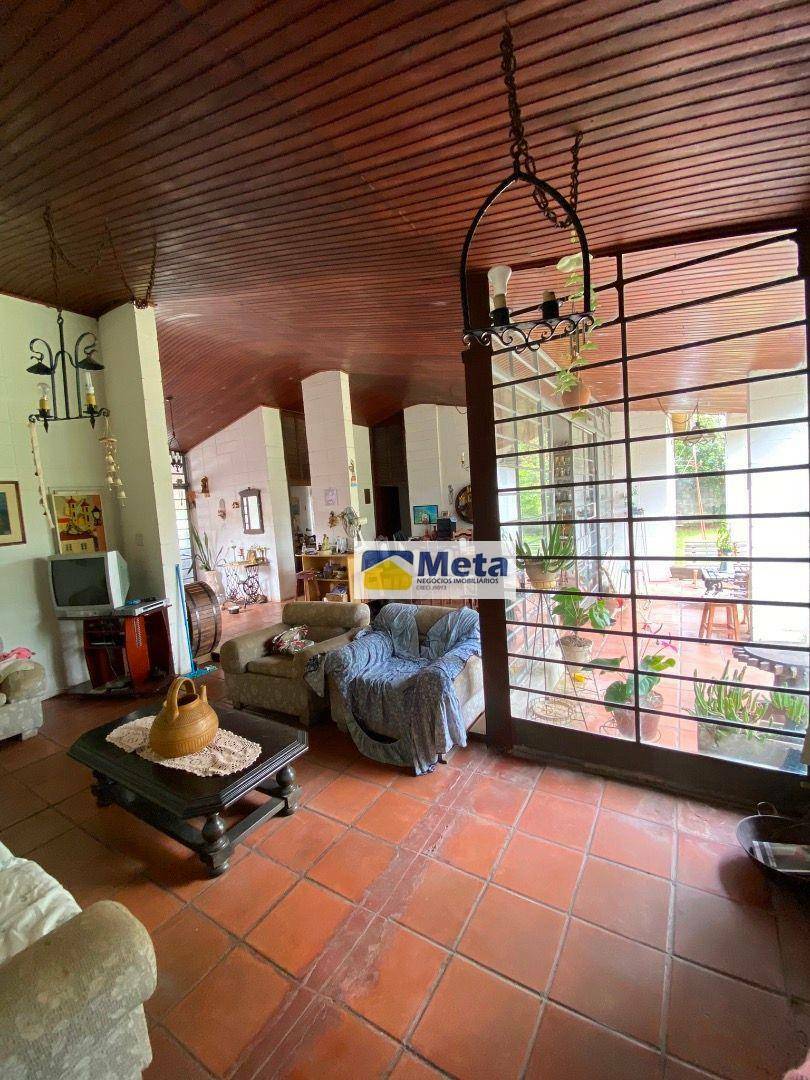 Casa de Condomínio à venda com 4 quartos, 348m² - Foto 5