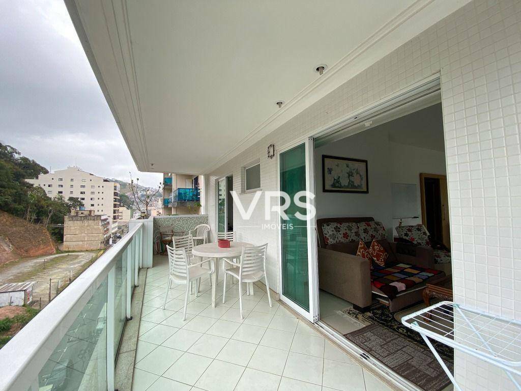 Apartamento à venda com 3 quartos, 136m² - Foto 4