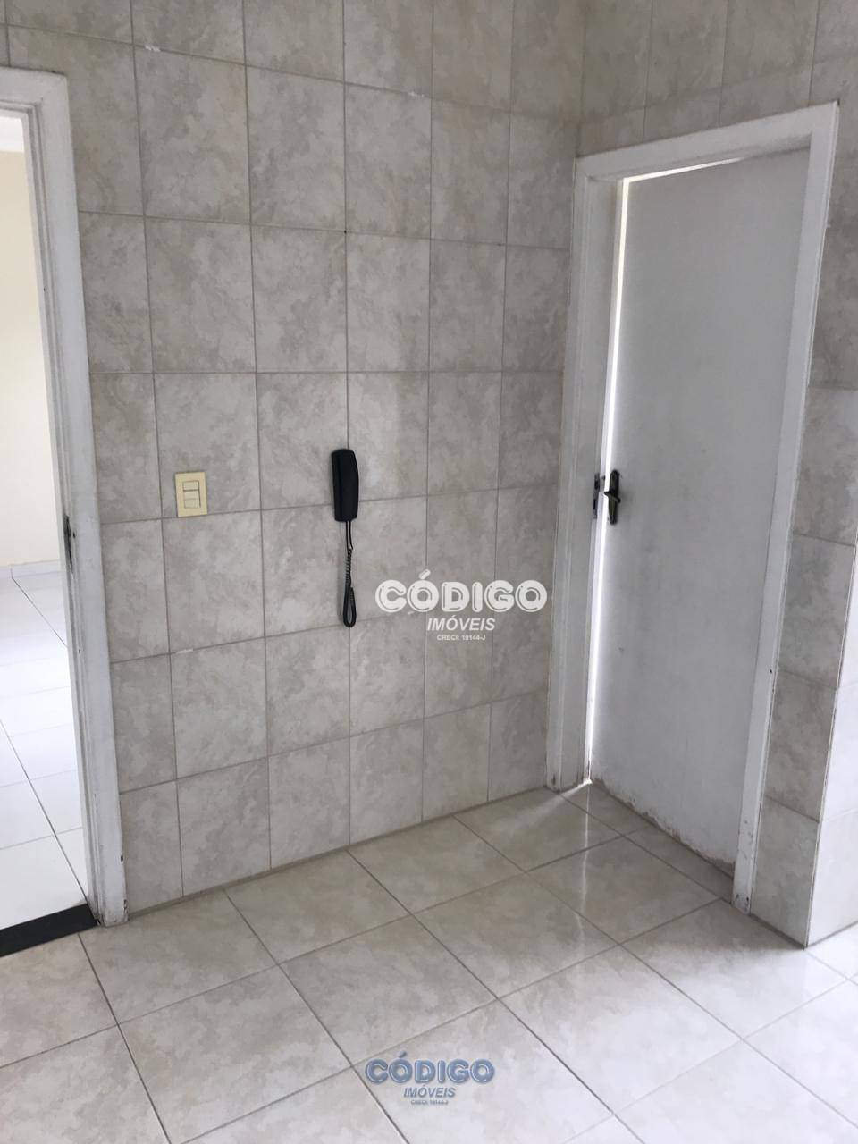 Apartamento à venda com 2 quartos, 72m² - Foto 3