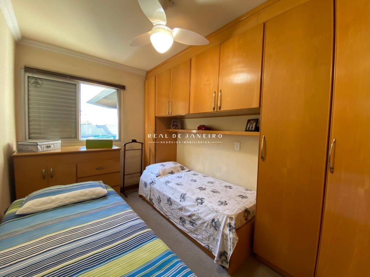 Apartamento à venda com 4 quartos, 179m² - Foto 2