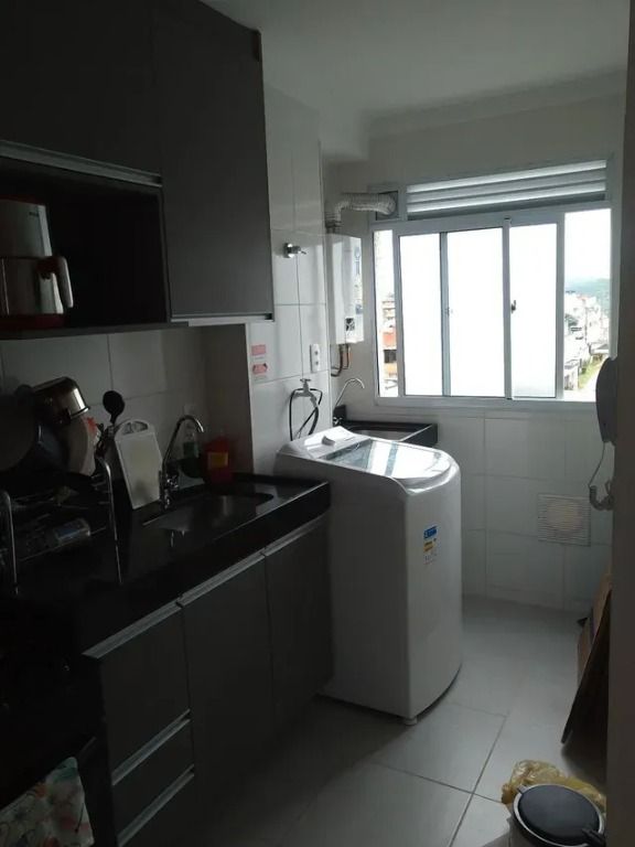 Apartamento à venda com 2 quartos, 43m² - Foto 2