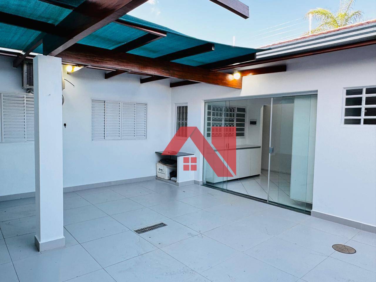 Casa para alugar com 2 quartos, 100m² - Foto 30