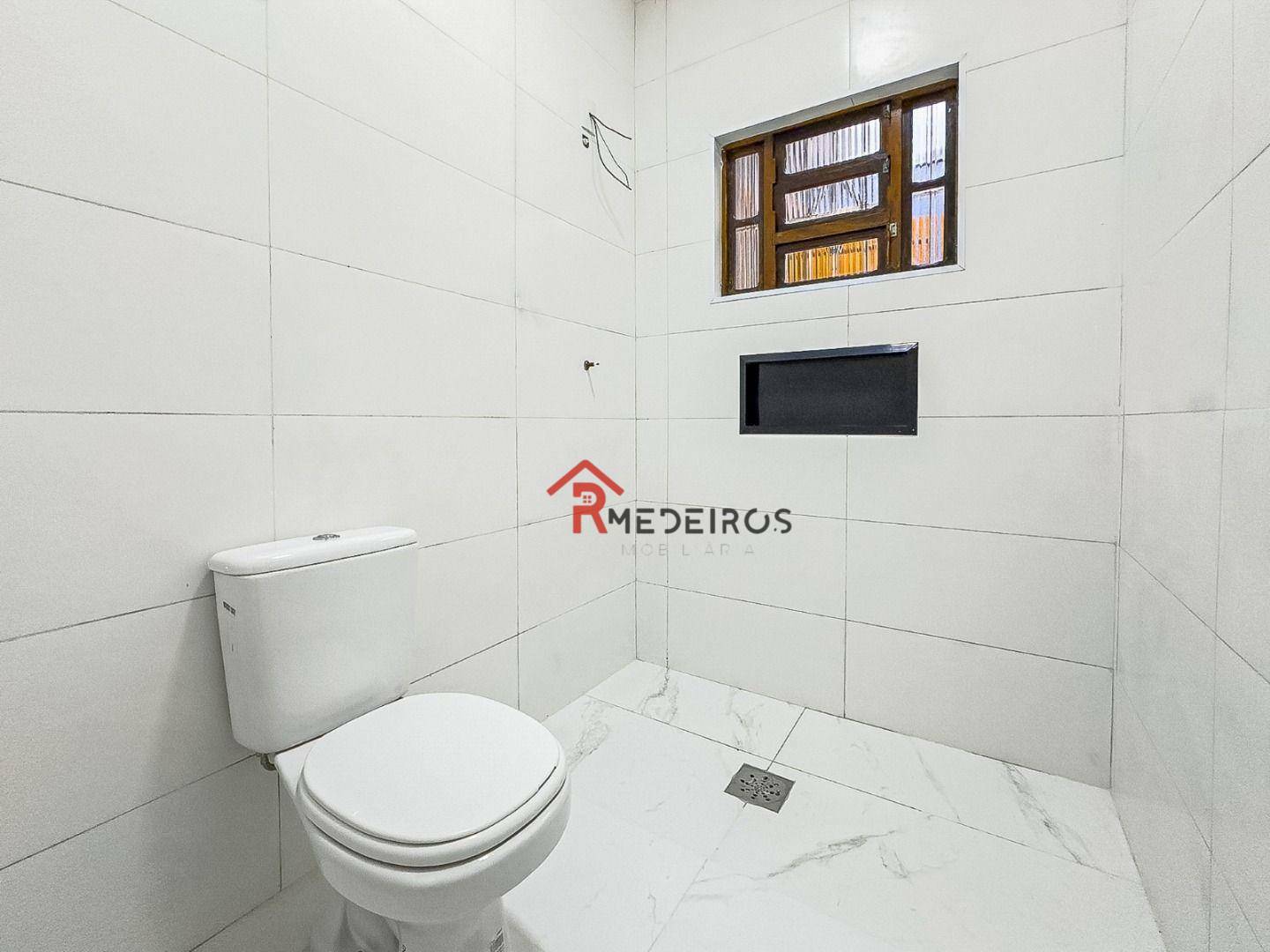 Casa à venda com 2 quartos, 108m² - Foto 8