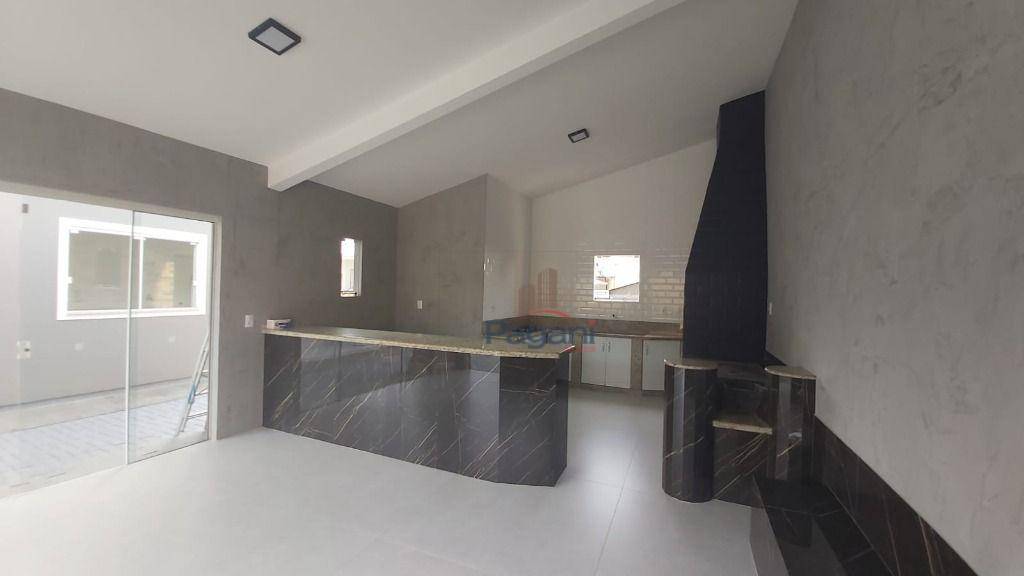 Casa à venda com 3 quartos, 270m² - Foto 7