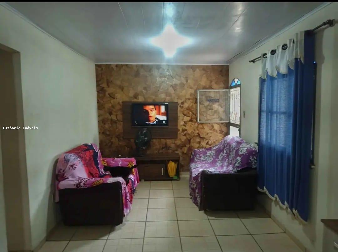 Casa à venda com 3 quartos, 300m² - Foto 2