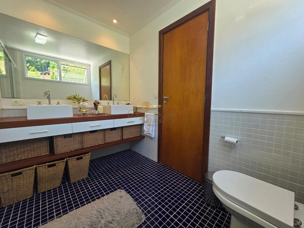 Casa à venda com 4 quartos, 10000m² - Foto 21