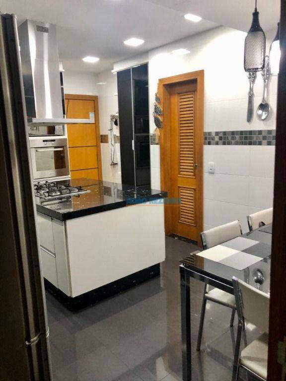 Cobertura à venda com 5 quartos, 390m² - Foto 7