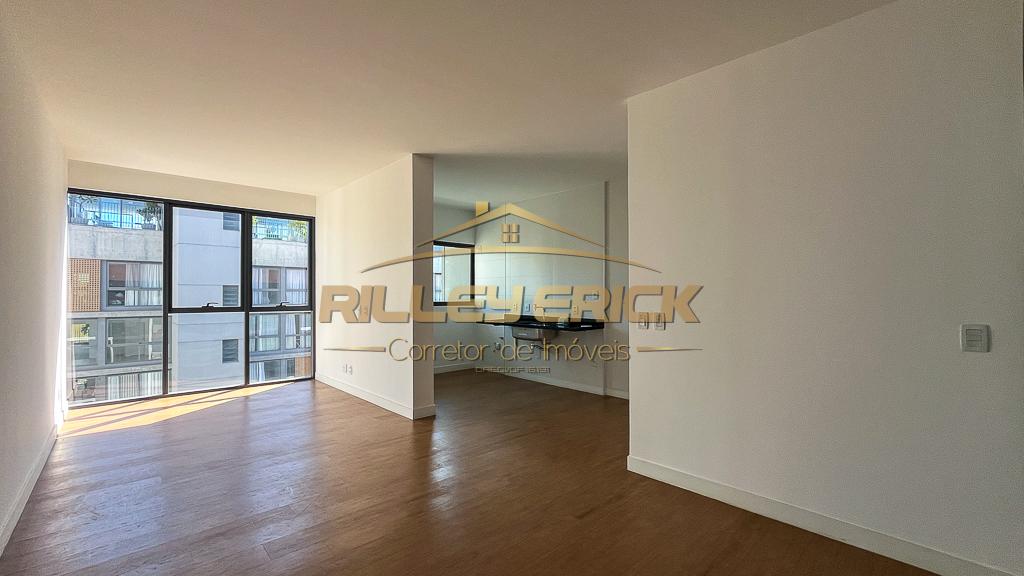 Apartamento à venda com 3 quartos, 297m² - Foto 4