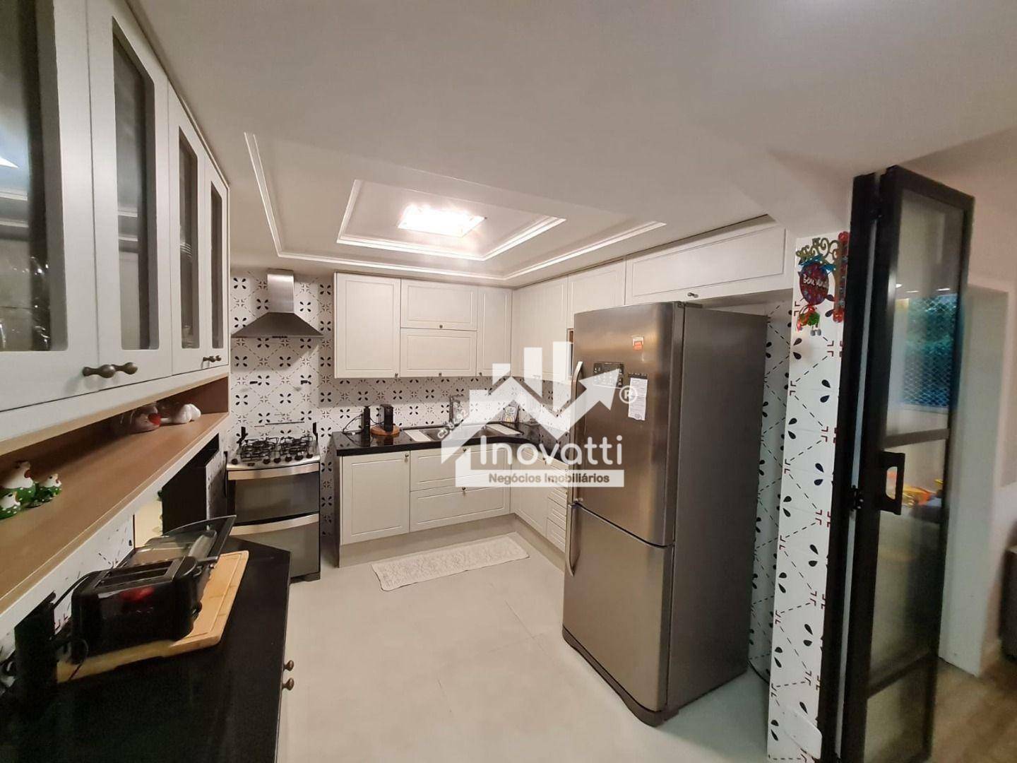 Apartamento à venda com 4 quartos, 140m² - Foto 14