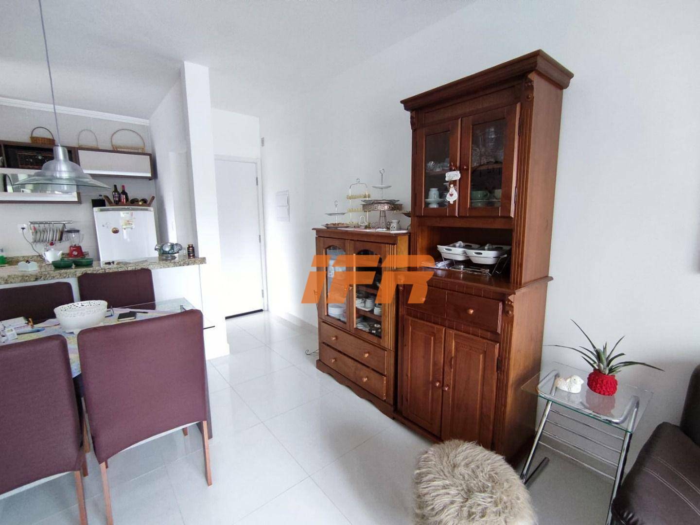 Apartamento à venda com 2 quartos, 67m² - Foto 1