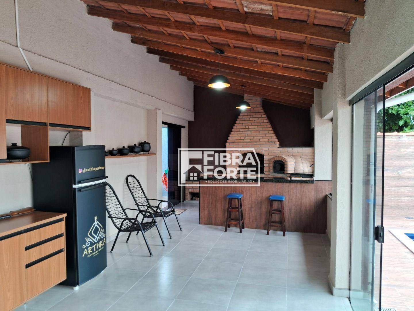 Casa à venda com 4 quartos, 305m² - Foto 13