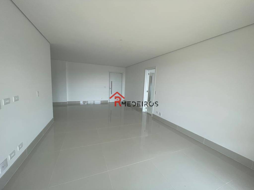 Apartamento à venda com 3 quartos, 162m² - Foto 6