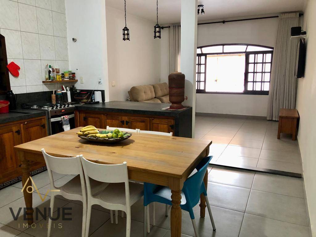 Casa à venda com 2 quartos, 150m² - Foto 10