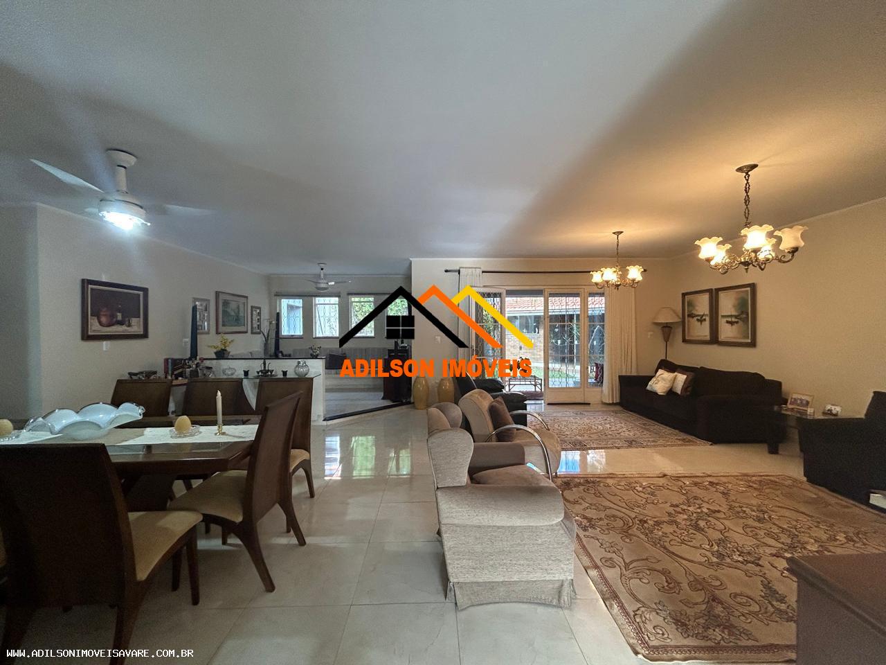 Casa para alugar com 3 quartos, 580m² - Foto 2