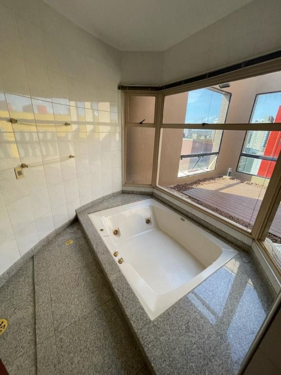 Apartamento à venda com 4 quartos, 340m² - Foto 36