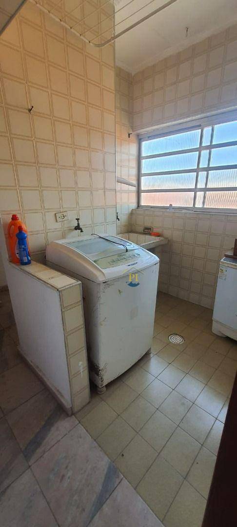 Sobrado à venda com 4 quartos, 200m² - Foto 32