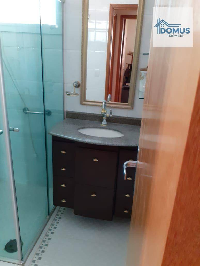 Apartamento à venda com 3 quartos, 77m² - Foto 18