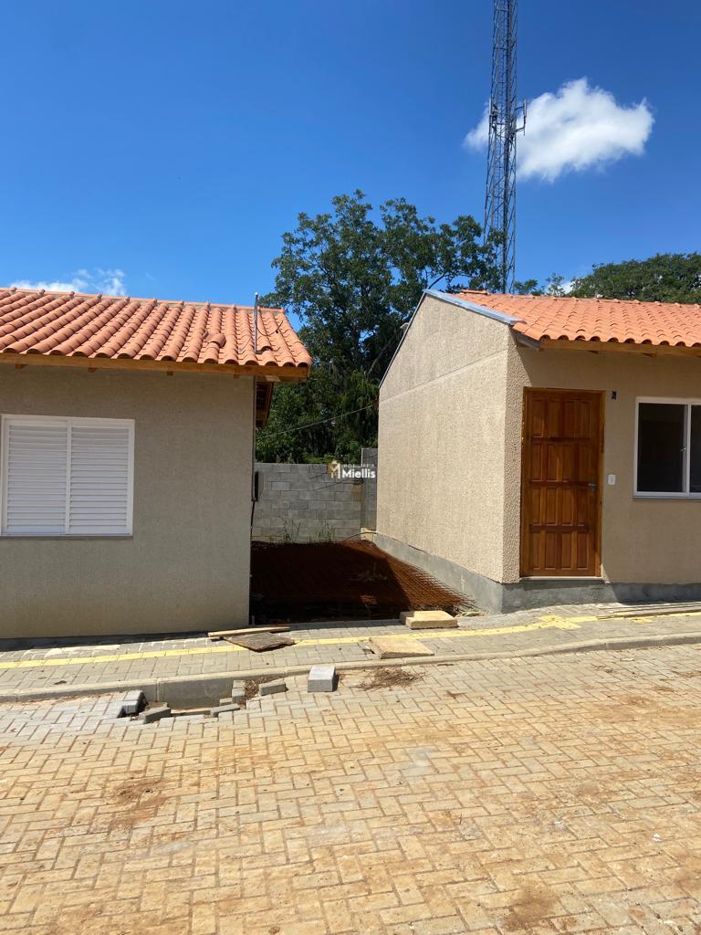 Casa à venda com 2 quartos, 50m² - Foto 11