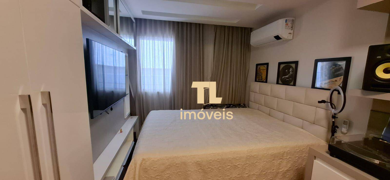 Casa à venda com 4 quartos, 350m² - Foto 21