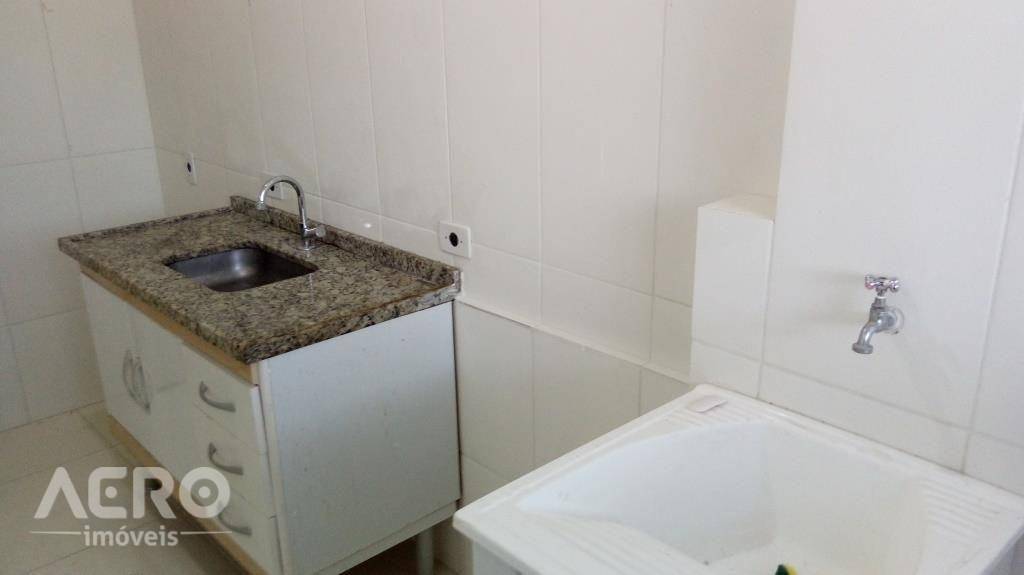 Apartamento à venda com 2 quartos, 48m² - Foto 10