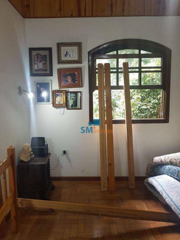 Casa à venda com 3 quartos, 250m² - Foto 18