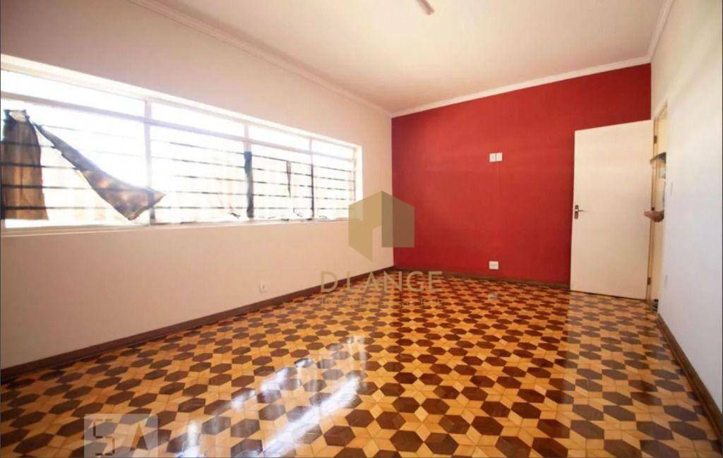 Casa à venda com 3 quartos, 214m² - Foto 4