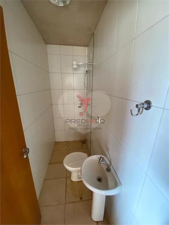 Casa à venda com 3 quartos, 188m² - Foto 2