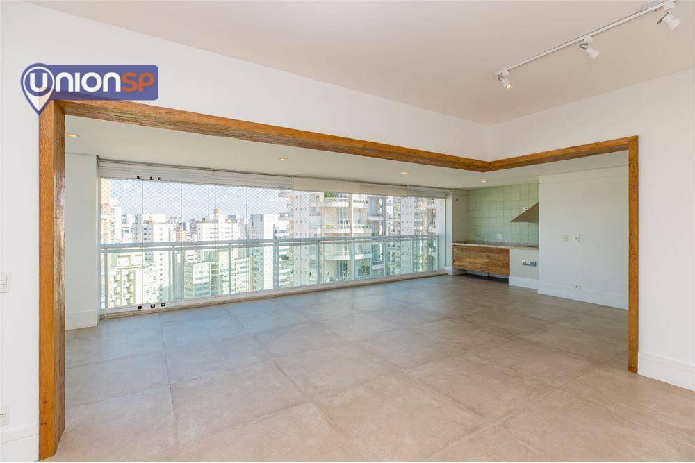 Apartamento à venda com 3 quartos, 157m² - Foto 5