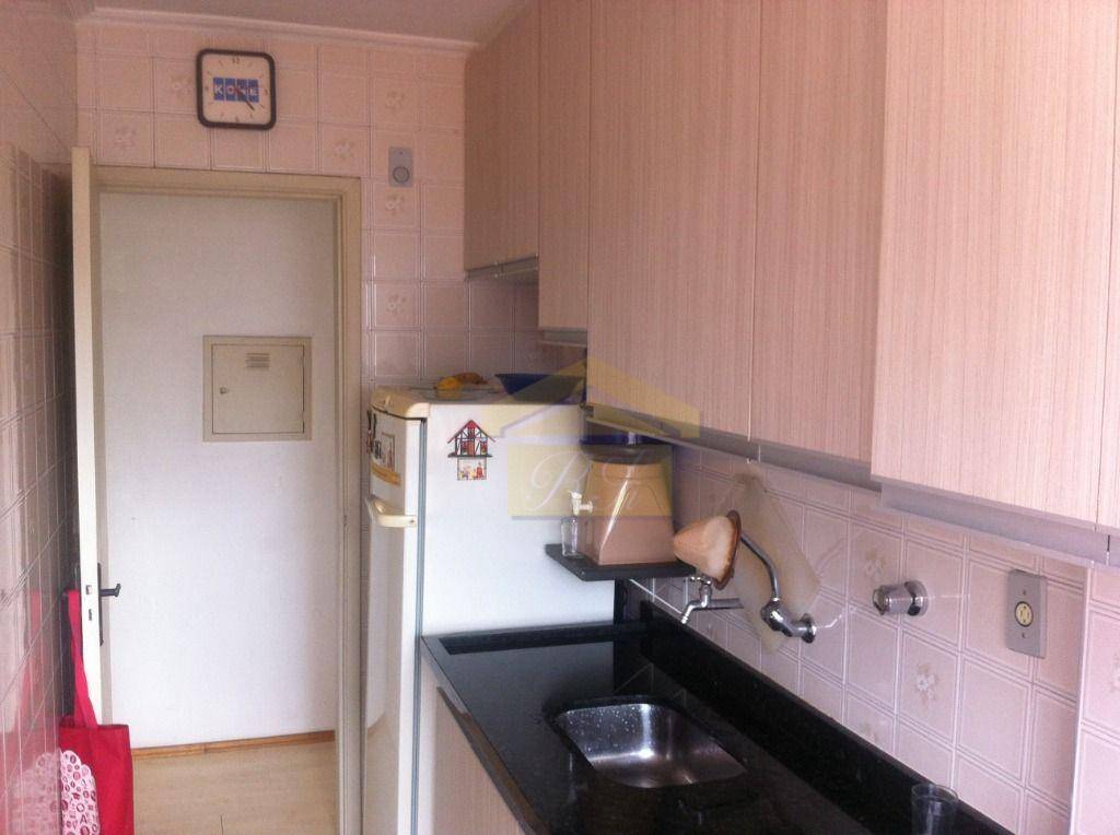 Apartamento à venda com 2 quartos, 60m² - Foto 3