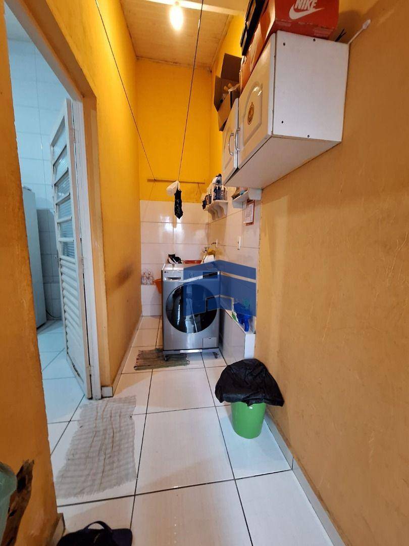 Casa à venda com 2 quartos, 90m² - Foto 14