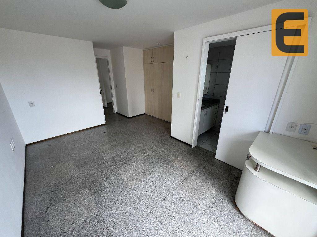 Apartamento à venda com 3 quartos, 118m² - Foto 7