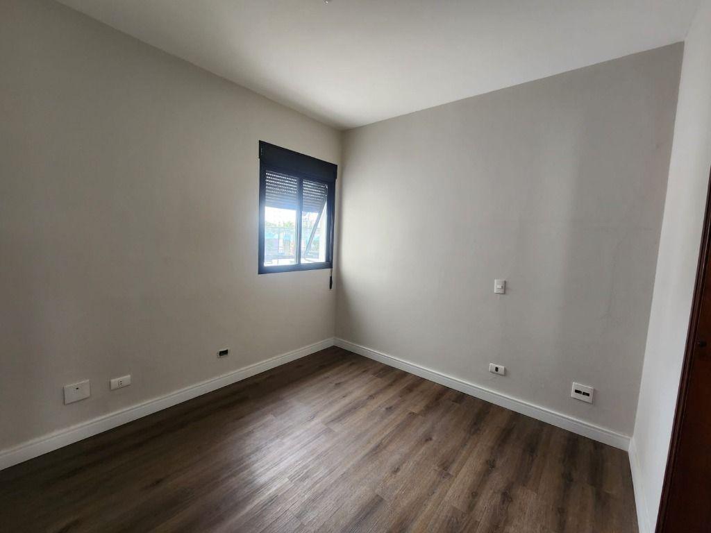 Apartamento à venda com 3 quartos, 208m² - Foto 15