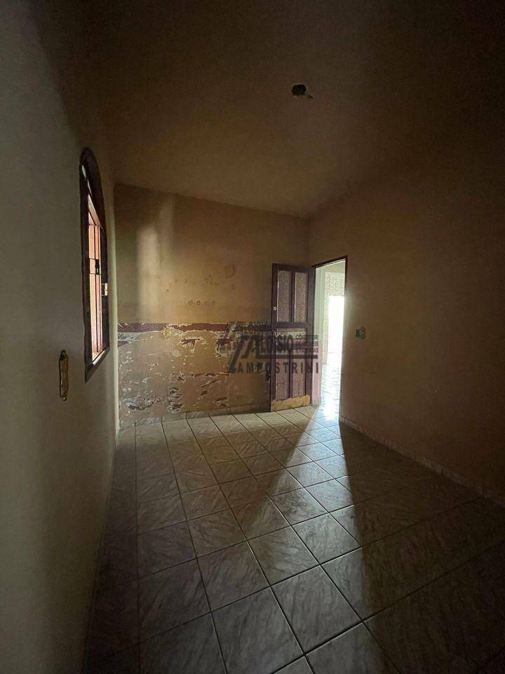 Casa à venda e aluguel com 3 quartos, 100m² - Foto 14