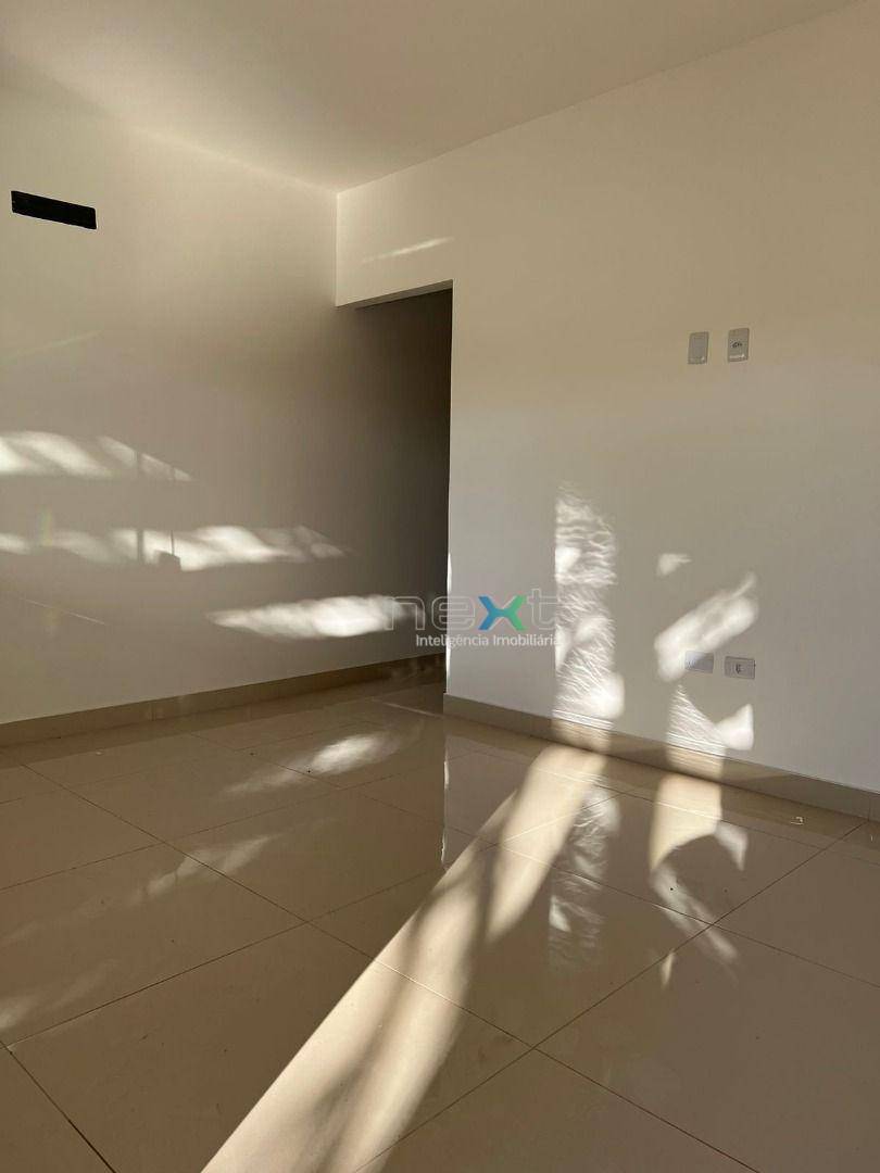 Casa à venda com 2 quartos, 94m² - Foto 5