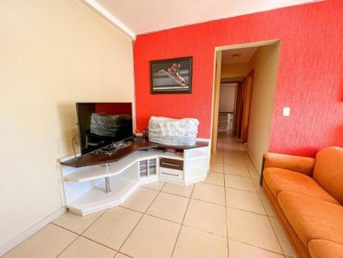 Apartamento à venda com 3 quartos, 68m² - Foto 2