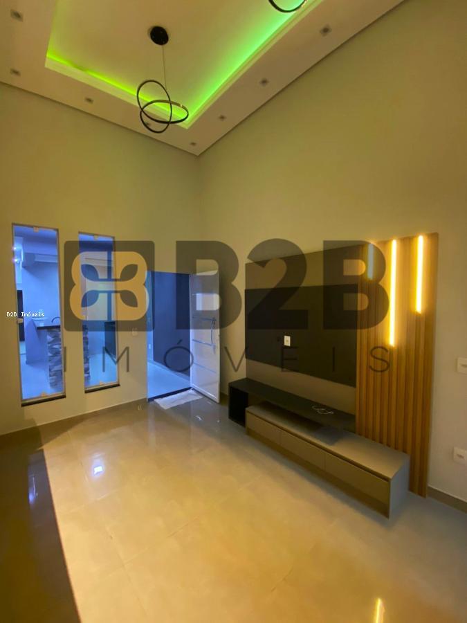 Casa à venda com 3 quartos, 181m² - Foto 11