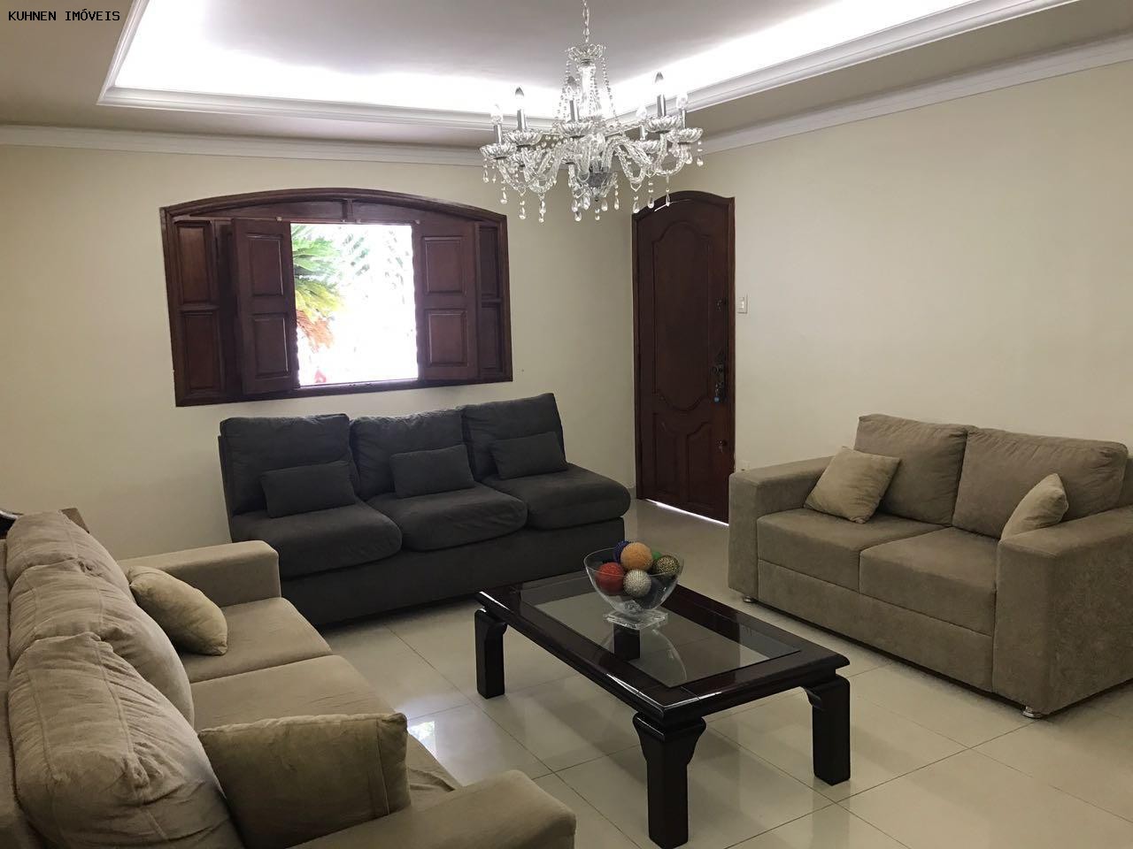 Casa à venda com 3 quartos, 304m² - Foto 8