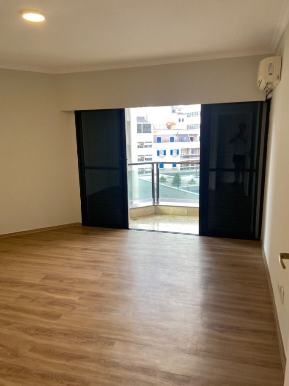 Apartamento para alugar com 5 quartos, 240m² - Foto 16