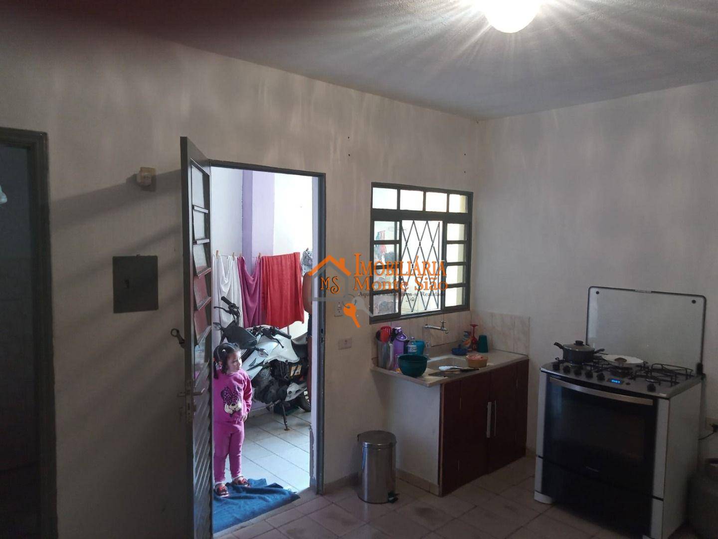 Sobrado à venda com 7 quartos, 300m² - Foto 4