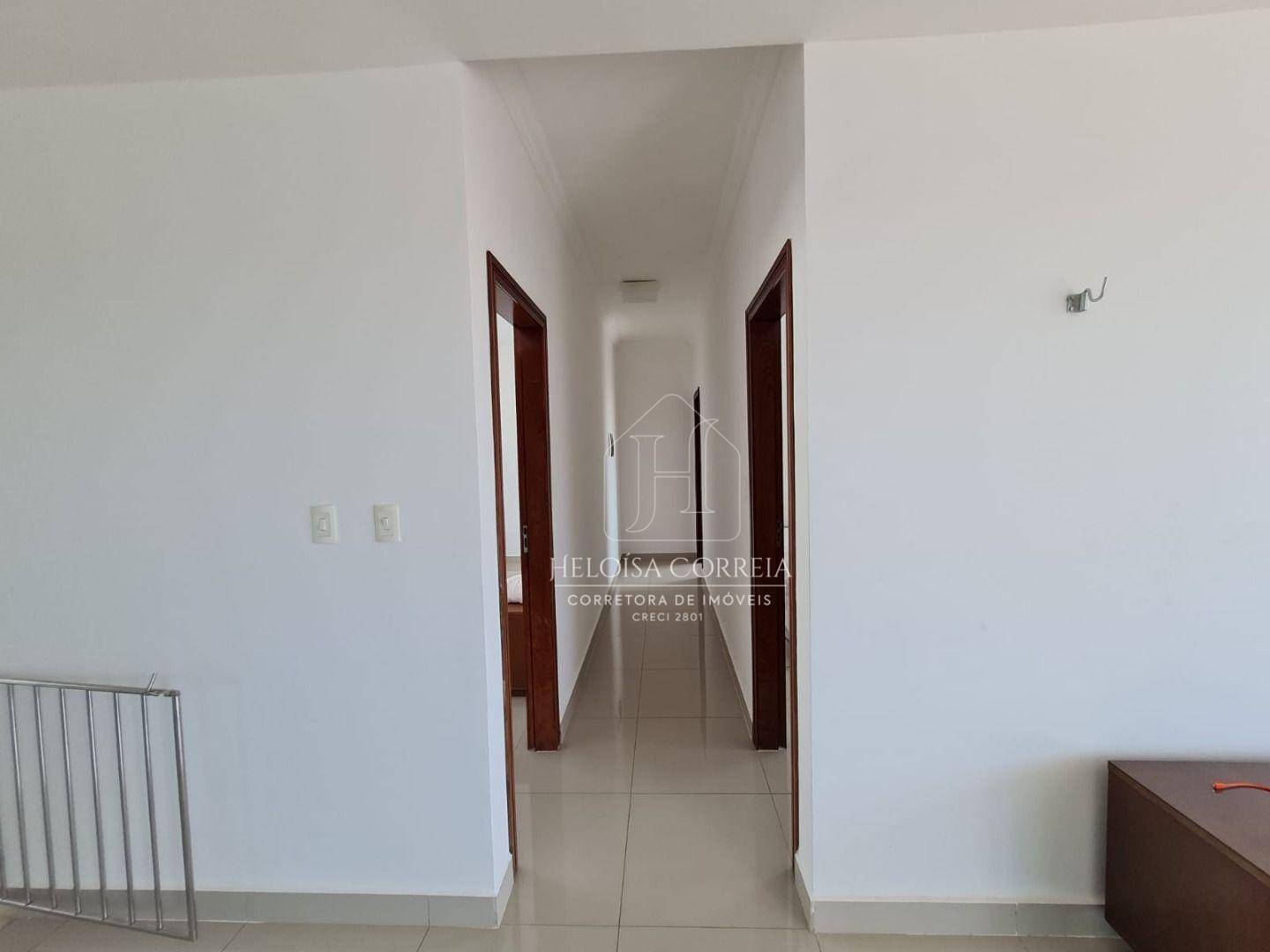 Casa à venda com 4 quartos, 290m² - Foto 11